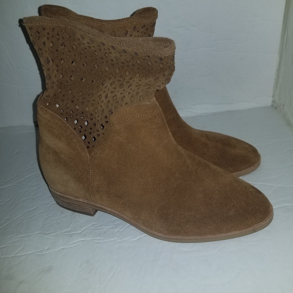 Michael kors boots size 5